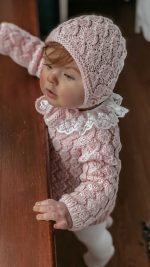 Hand Knit Baby Romper and Bonnet Set – Pale Pink Merino Wool - Image 3