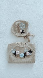 Hand-Knitted Merino Baby Romper and Bonnet Set – Beige Photo Prop - Image 6