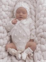 Knit Baby Alpaca Romper and Bonnet Set – Cream Photo Prop - Image 5