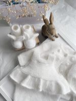Baby bunny booties with fur pom poms in milky white color - Photography props - Image 7