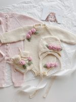 Baby girl romper bonnet and booties with roses - Set of 3 - Photo pros - Image 2