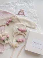 Baby girl romper bonnet and booties with roses - Set of 3 - Photo pros - Image 5