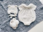Baby unisex knitted bear bonnet polo romper and socks - Set of 3 - Photography props - Image 2