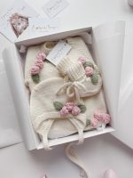 Baby girl romper bonnet and booties with roses - Set of 3 - Photo pros - Image 4