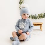 Long sleeve romper, bonnet and socks with snowflake embroidery - Set of 3 - Photo prop