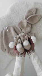 Alpaca Beige Knit Bunny Outfit – Bonnet, Romper & Booties - Image 9