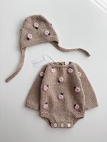 Baby girl romper and bonnet with roses embroidery - Set of 2 - Photography props - Image 7