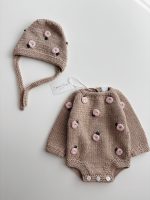 Baby girl romper and bonnet with roses embroidery - Set of 2 - Photography props - Image 6