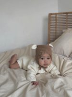 Merino Wool Deer Romper Set – Knit Baby Outfit, Bonnet & Socks - Image 4