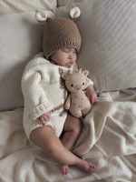 Merino Wool Deer Romper Set – Knit Baby Outfit, Bonnet & Socks - Image 7