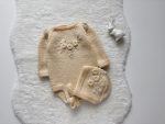 Long sleeve romper and bonnet with embroidery - Set of 2 - Photography props - Image 2
