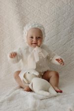 Hand Knitted Baby Alpaca Romper and Bonnet Set – Cream Popcorn Knit - Image 3