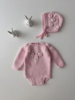 Embroidered Merino Baby Romper and Bonnet – Newborn Photo Prop Set - Image 3