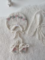 0-3 months Baby Girl Alpaca Romper Set – Knit Outfit with Bonnet & Booties - Image 7