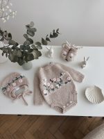 Set of 3 pieces Romper Bonnet & Booties - Image 10