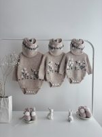 Set of 3 pieces Romper Bonnet & Booties - Image 9