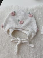 Hand Knit Merino Baby Romper and Bonnet Set – Embroidery - Image 4