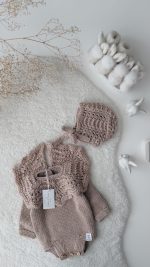 0-3 months Merino Knit Baby Romper and Bonnet Set - Newborn Photo Prop