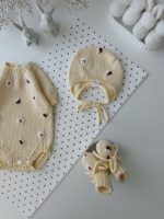 0-3 months Cotton Baby Romper Set – Bonnet and Booties Bee and Flower Embroidery - Image 2