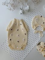 0-3 months Cotton Baby Romper Set – Bonnet and Booties Bee and Flower Embroidery - Image 8